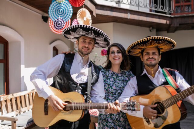 Nearshore Mobile App Development in Mexico: Is It Good for US Companies in 2024? 3 Providers of Mobile Apps Development in Mexico